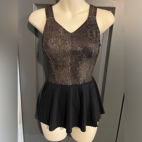 L4-🍋Lululemon🍋City Tank Golden Goddess Brown Black Pleated Tank Top - Picture 5 of 10